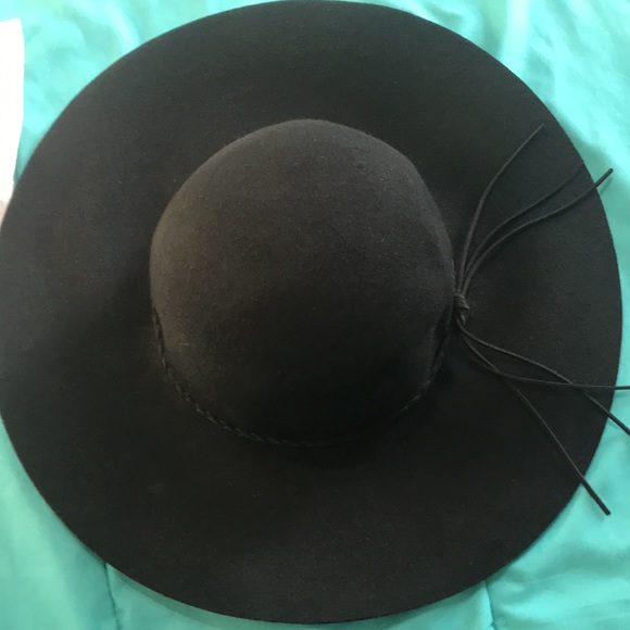 Hat - Picture 6 of 9